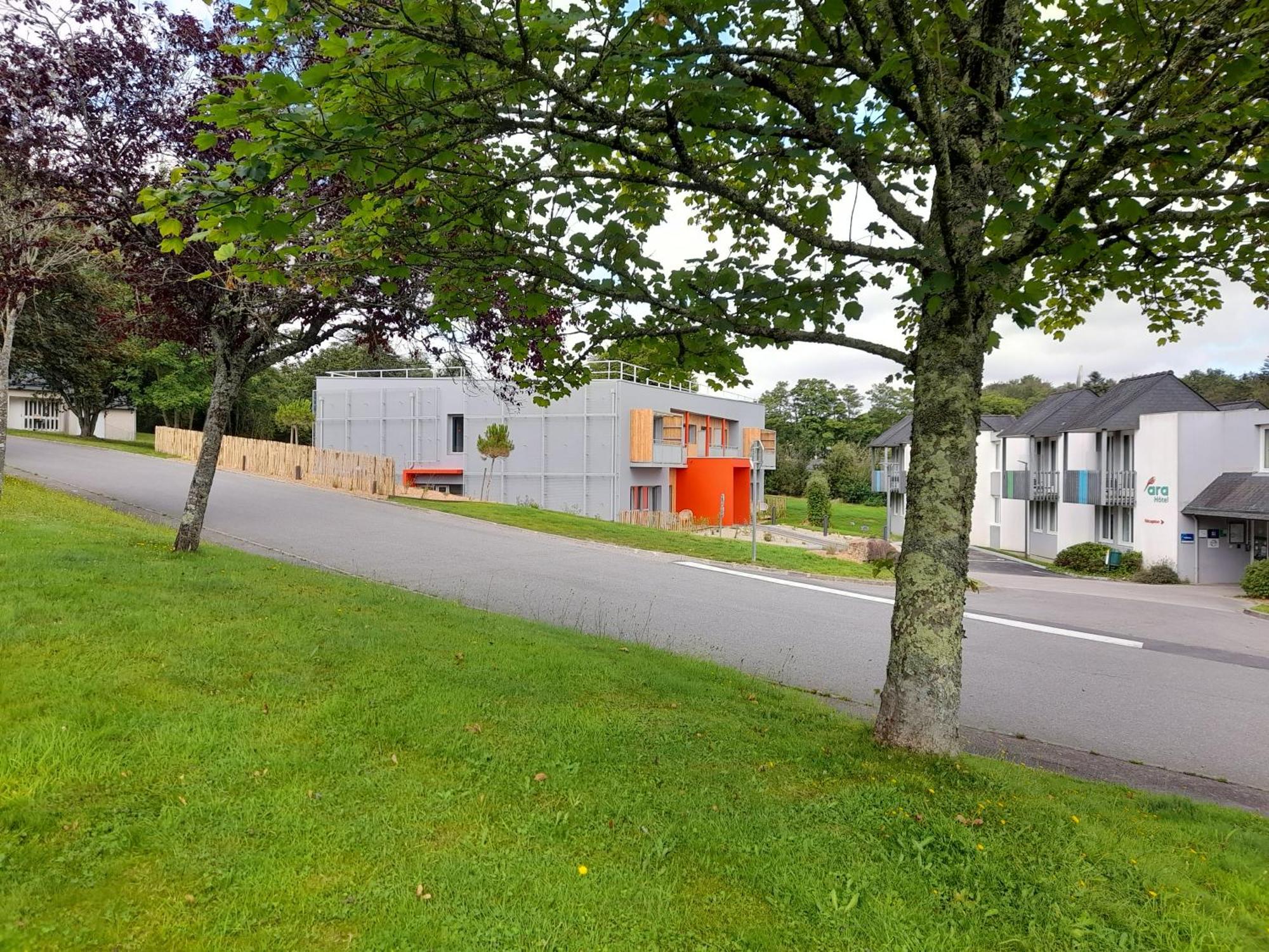 The Originals City, Ara Hotel, Landerneau Exterior photo